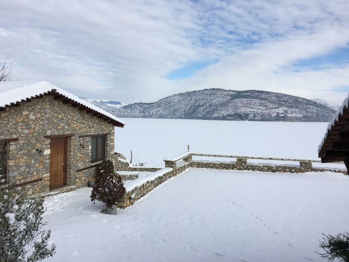 דירות קסטוריה The Little Stone House By The Lake מראה חיצוני תמונה